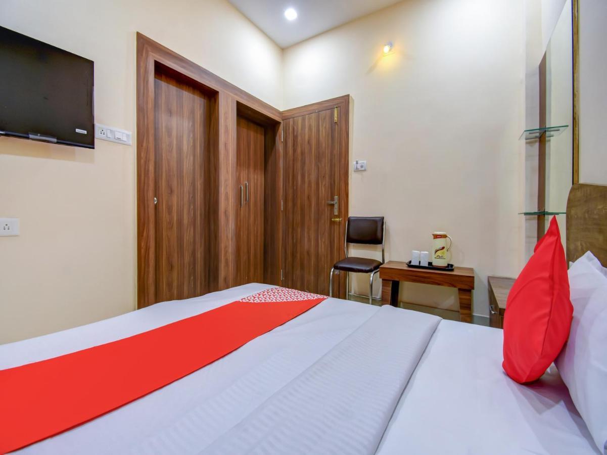 Oyo 79654 Pacific Hotel Jharsuguda 外观 照片